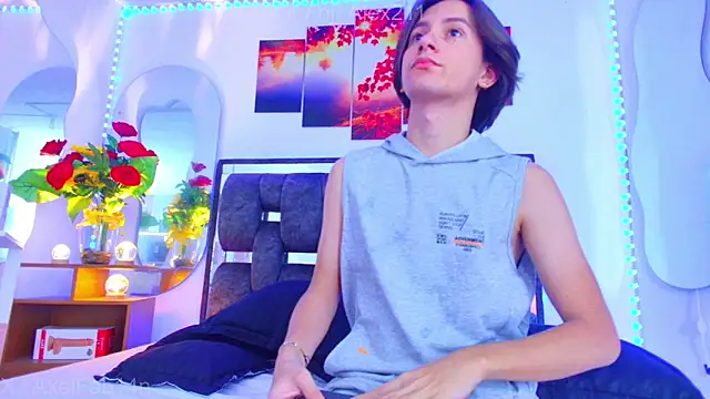 Alex and Fabian online show from 09/28/25, 09:09