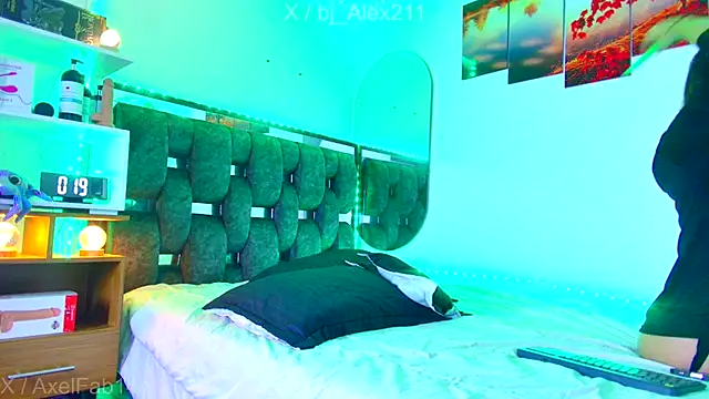 Alex and Fabian online show from 11/07/25, 09:04