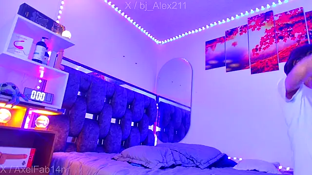 Alex and Fabian online show from 11/23/25, 08:41