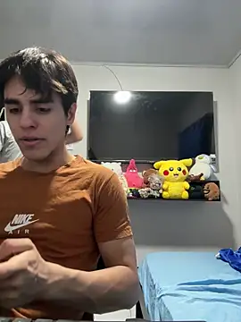 Alex and Fabian online show from 06/08/26, 03:51