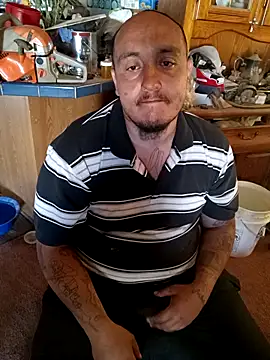 Snapshot of wilsons12 chatting on 10/31/25, 10:55 wilsons12 online show from 10/31/25, 10:55