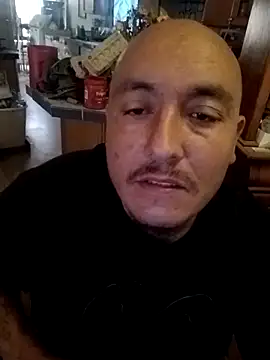 Snapshot of wilsons12 chatting on 11/05/25, 05:24 wilsons12 online show from 11/05/25, 05:24