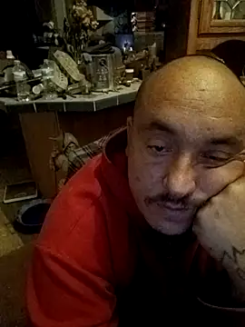 Snapshot of wilsons12 chatting on 11/28/25, 06:05 wilsons12 online show from 11/28/25, 06:05