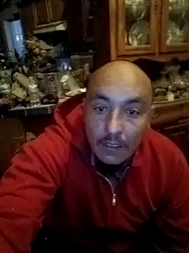 Snapshot of wilsons12 chatting on 12/01/25, 12:15 wilsons12 online show from 12/01/25, 12:15