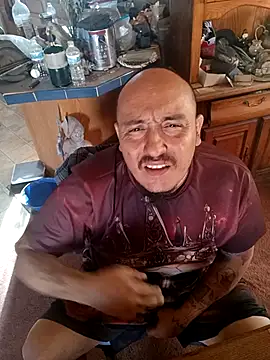 Snapshot of wilsons12 chatting on 12/02/25, 09:54 wilsons12 online show from 12/02/25, 09:54