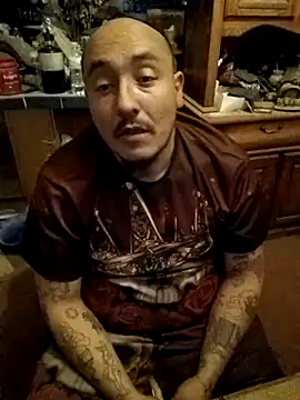 Snapshot of wilsons12 chatting on 12/04/25, 09:18 wilsons12 online show from 12/04/25, 09:18