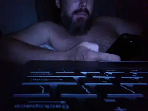 Snapshot of FROL83 chatting on 06/08/26, 08:09 FROL83 online show from 06/08/26, 08:09