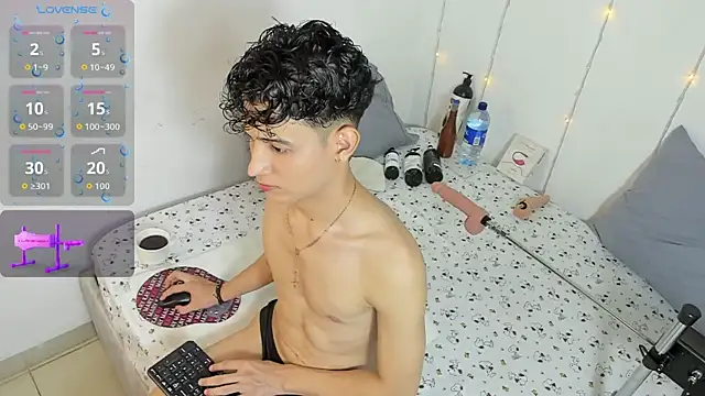 Benjamin Buster online show from 09/18/25, 04:03