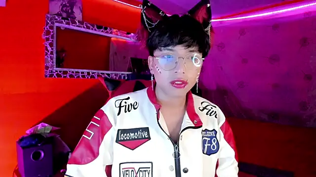 AnggelONfiree online show from 10/12/25, 04:22