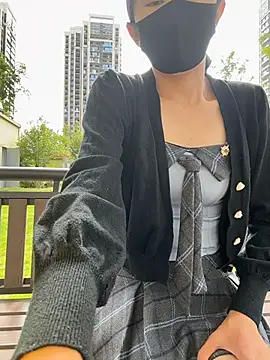 Snapshot of moneymaker_taipei chatting on 10/02/25, 02:40 moneymaker taipei online show from 10/02/25, 02:40