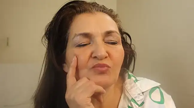 Bellaisa online show from 12/04/24, 03:37