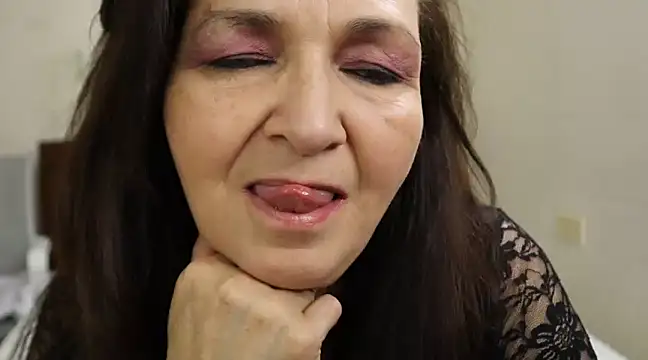 Bellaisa online show from 12/12/24, 02:48