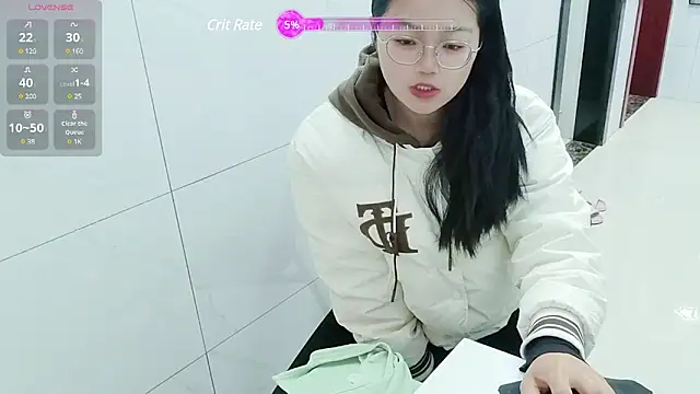 Snapshot of luoxuwen chatting on 02/10/25, 02:19 luoxuwen online show from 02/10/25, 02:19