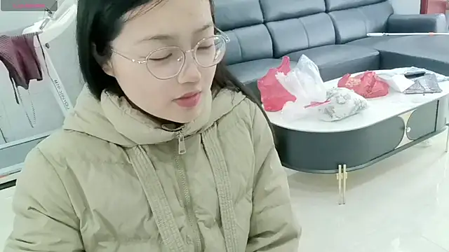 Snapshot of luoxuwen chatting on 02/21/25, 05:02 luoxuwen online show from 02/21/25, 05:02