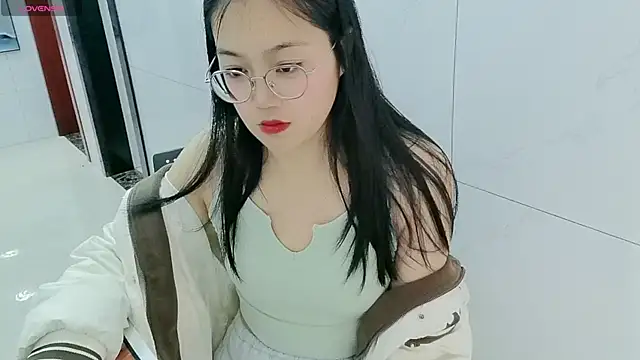 Snapshot of luoxuwen chatting on 03/07/25, 06:57 luoxuwen online show from 03/07/25, 06:57
