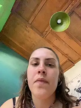 Snapshot of isadelasestrellas chatting on 09/09/25, 06:29 isadelasestrellas online show from 09/09/25, 06:29