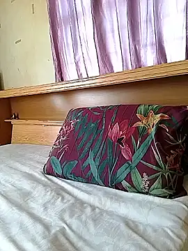 Hornyparratjie online show from 10/22/25, 10:59