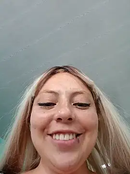 madelaine- online show from 12/04/24, 07:45