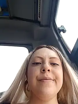 madelaine- online show from 12/16/24, 07:32