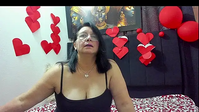 Evaaross 2345 online show from 02/19/25, 08:20