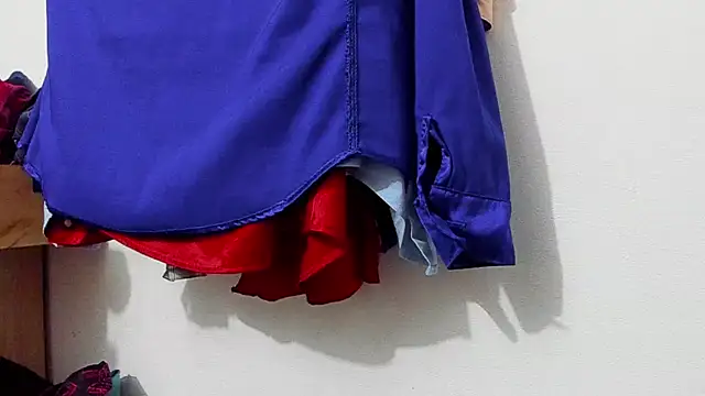 Evaaross 2345 online show from 06/27/26, 12:33