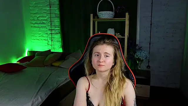 Lin RoseX online show from 12/19/24, 06:34