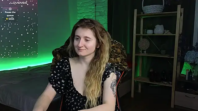 Lin RoseX online show from 02/05/25, 08:04
