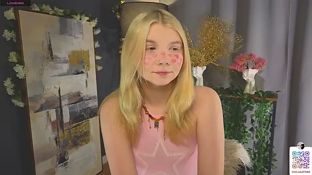DaisyElmers online show from 02/11/25, 02:25