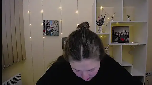  sofi smile online show from 02/15/25, 01:21