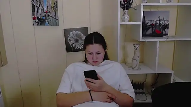  sofi smile online show from 03/15/25, 01:30