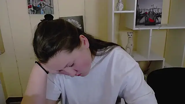  sofi smile online show from 03/15/25, 04:35