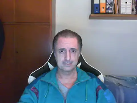 Snapshot of lliuk70mi chatting on 03/17/25, 06:42 lliuk70mi online show from 03/17/25, 06:42