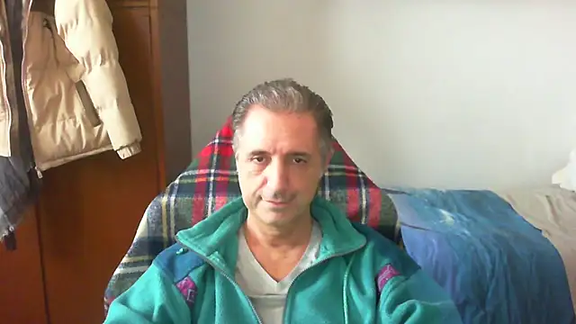 Snapshot of lliuk70mi chatting on 03/19/26, 03:38 lliuk70mi online show from 03/19/26, 03:38