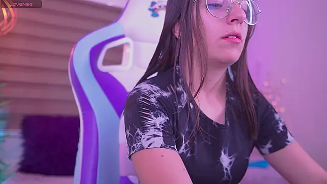 milly kenner online show from 09/25/25, 02:43