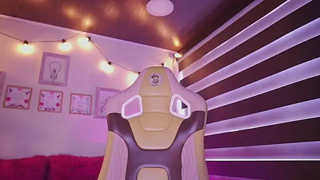 milly kenner online show from 09/26/25, 06:12