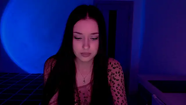 Snapshot of AlisaLink chatting on 12/12/24, 03:48 AlisaLink online show from 12/12/24, 03:48