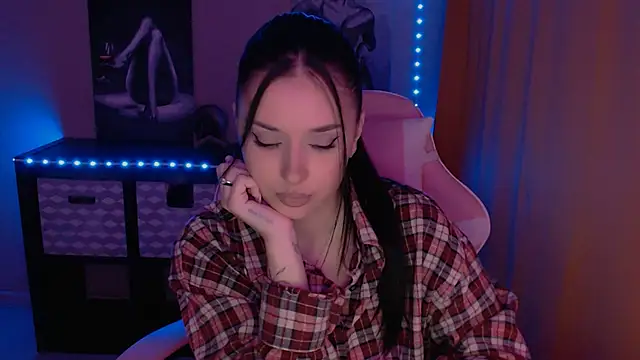 Snapshot of AlisaLink chatting on 01/22/25, 07:24 AlisaLink online show from 01/22/25, 07:24