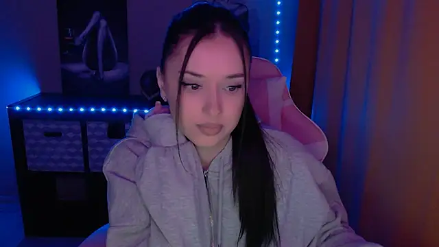 Snapshot of AlisaLink chatting on 02/21/25, 04:37 AlisaLink online show from 02/21/25, 04:37