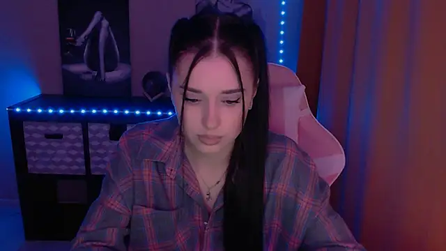 Snapshot of AlisaLink chatting on 02/27/25, 11:31 AlisaLink online show from 02/27/25, 11:31