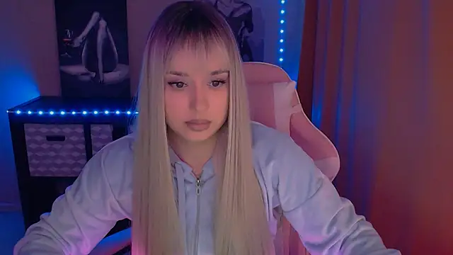 Snapshot of AlisaLink chatting on 03/11/25, 08:30 AlisaLink online show from 03/11/25, 08:30