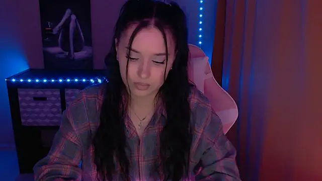 Snapshot of AlisaLink chatting on 03/14/25, 06:50 AlisaLink online show from 03/14/25, 06:50