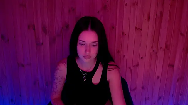 Snapshot of AlisaLink chatting on 09/15/25, 04:40 AlisaLink online show from 09/15/25, 04:40