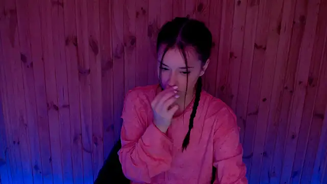 Snapshot of AlisaLink chatting on 09/16/25, 05:58 AlisaLink online show from 09/16/25, 05:58