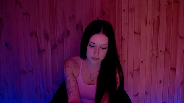 Snapshot of AlisaLink chatting on 10/26/25, 07:25 AlisaLink online show from 10/26/25, 07:25