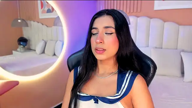 Snapshot of zia_cooper chatting on 10/10/25, 07:13 zia cooper online show from 10/10/25, 07:13