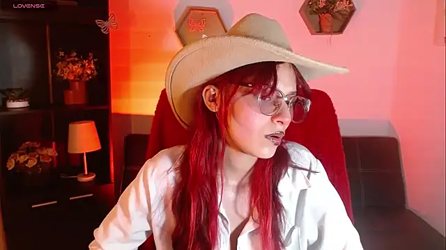 Snapshot of RedMeloddy chatting on 05/01/26, 10:03 RedMeloddy online show from 05/01/26, 10:03