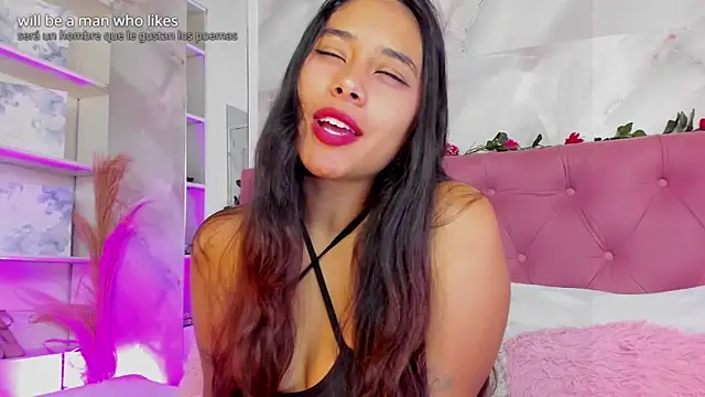 Snapshot of AnnaQueen_ chatting on 10/25/25, 04:24 AnnaQueen  online show from 10/25/25, 04:24