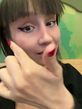 Snapshot of bigbabykiki chatting on 02/04/25, 06:46 bigbabykiki online show from 02/04/25, 06:46