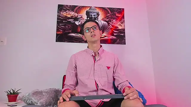 Ethan Sai    online show from 02/07/25, 05:29