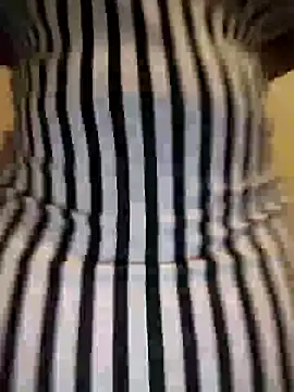 Snapshot of Maha_Ms chatting on 12/24/24, 02:54 Maha Ms online show from 12/24/24, 02:54